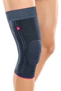 Kolenní bandáž Genumedi extrawide<br>se silikonovým lemem